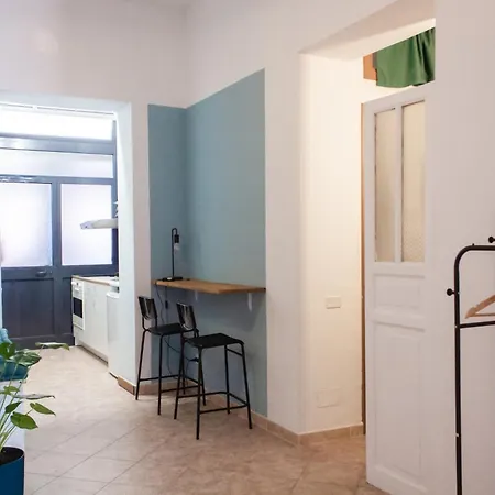 Casabra, Spacious 2br Flat Near Station Appartamento Palermo